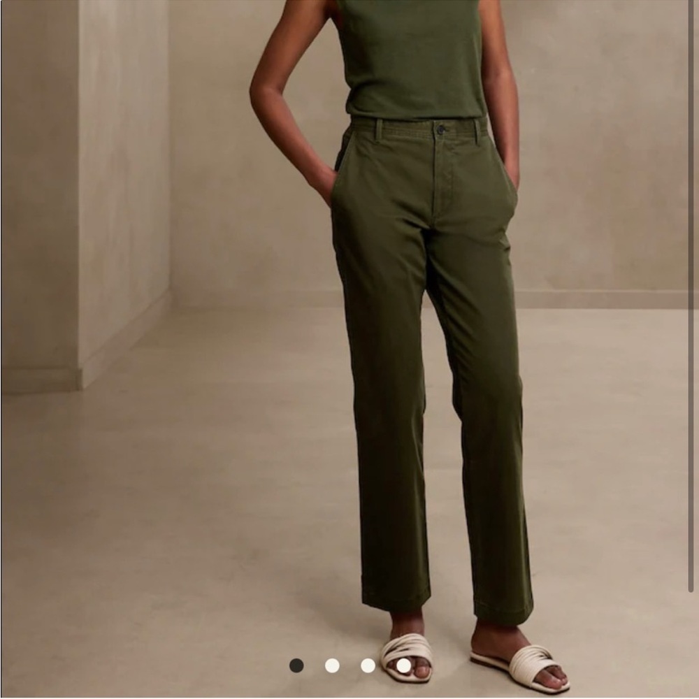 Banana Republic High Rise Authentic Chinos 0